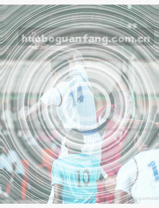 总比分2-1领先，赛场实时数据与球员跑位热力图叠显。